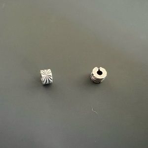 Pandora Sunburst Clips